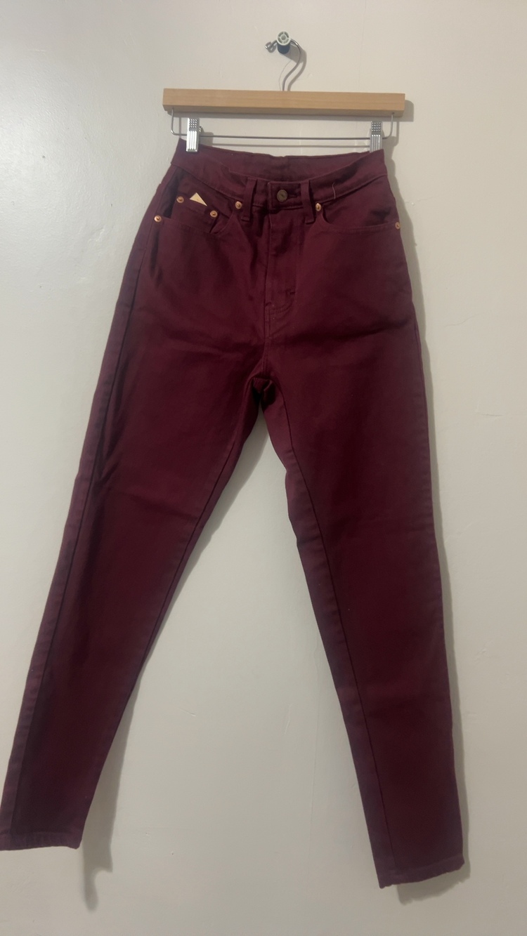 Jordache Women's Burgundy Skinny Jeans Size 14 98% Cotton 2% Spandex
